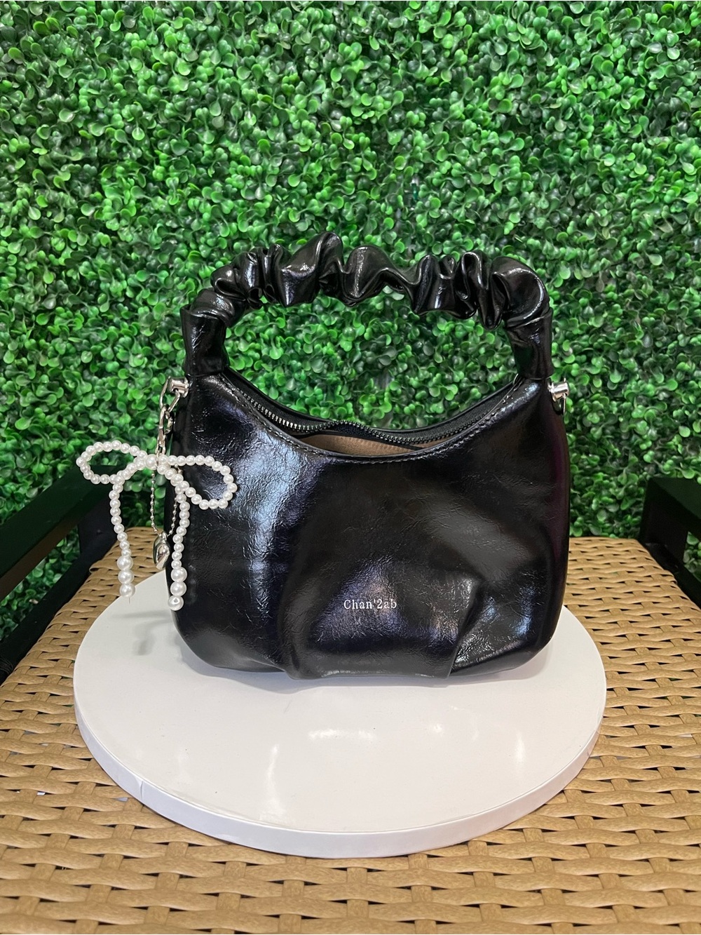 💢BRAND NEW💢 Black Ruched Handle Shoulder Bag with Pearl Bow Accent 💢BRAND NEW💢
